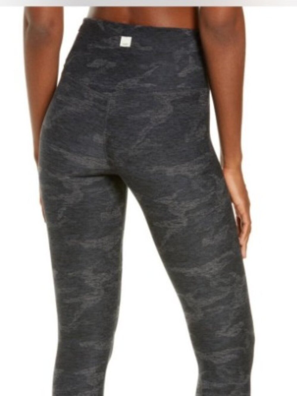 Vuori Clean Elevation Legging in Black Camo, Size Medium